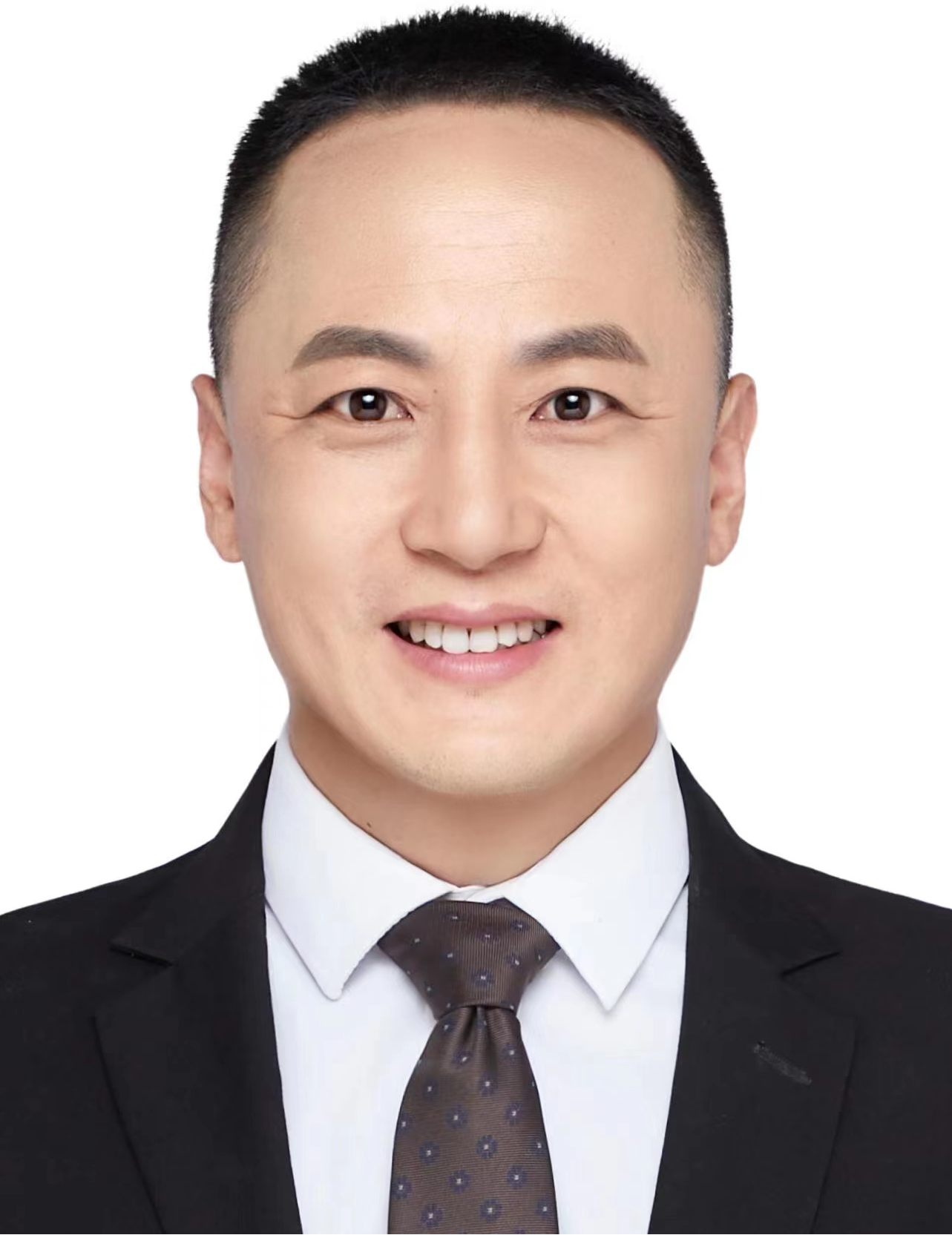 梁仁春1.png 梁仁春1.png